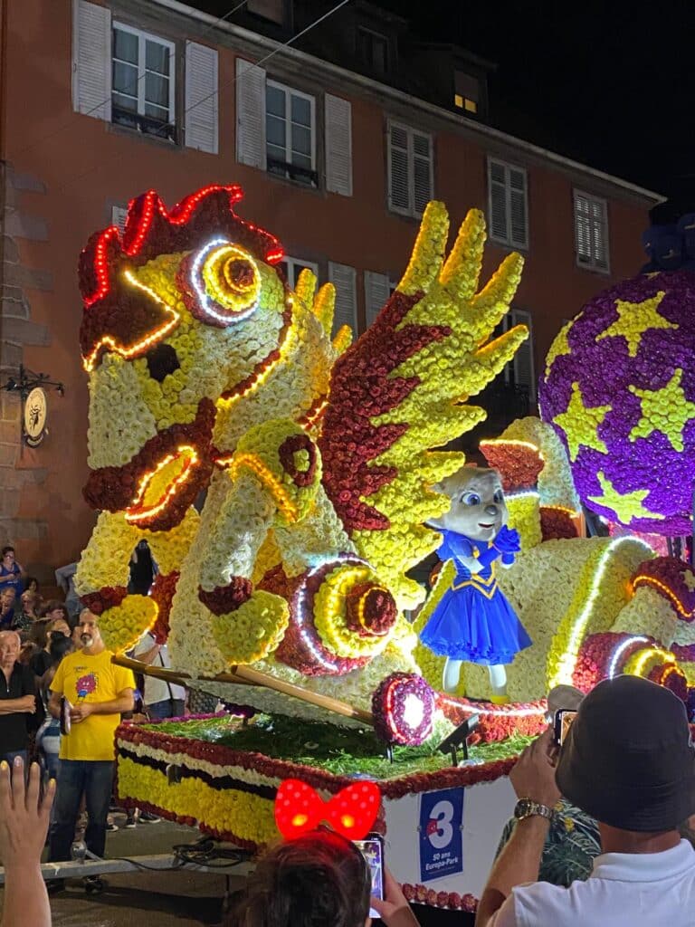 Corso fleuri de Sélestat 2025 - thème Europapark - ©Anaïse Mazzanti