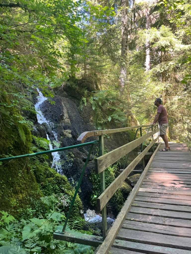 photo de la cascade stolz ablass de Stosswhir, sentier des Ponts près de Munster, dans les Vosges en Alsace dans le Haut-Rhin